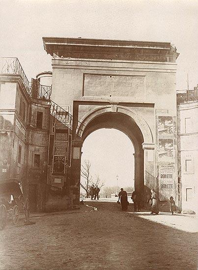 Cènt-e-dès-e-sèt an après porto de l'Oulo 3838764346.jpg