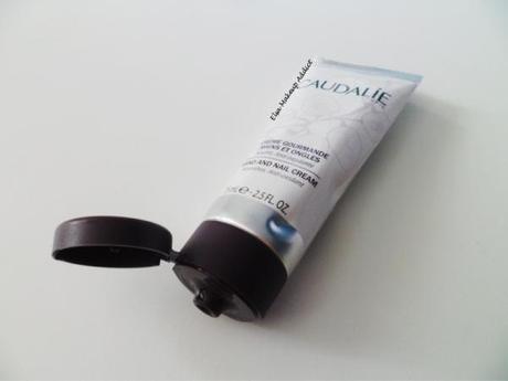 Crème Gourmande Mains et Ongles de Caudalie : mon premier soin Caudalie, une réussite ! Crème Gourmande Mains et Ongles Caudalie 3