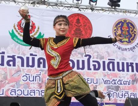 11 juin 2014, Udonthani. Spectacle en l’honneur des militaires DSCF8250