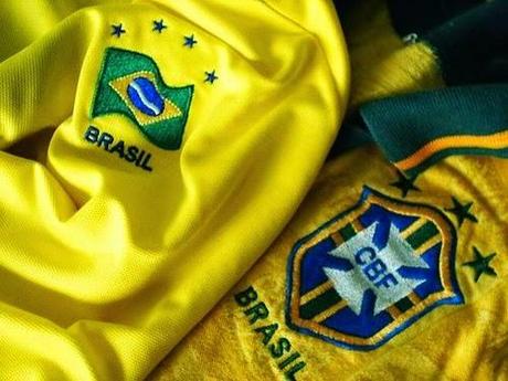 Pourquoi le Brésil joue en jaune ?