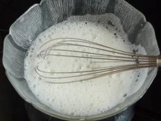 GATEAU TIEDE A L’AMANDE & AUX FRUITS D’ETE P1210407