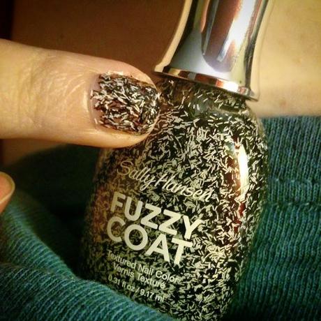 Le fuzzy coat de Sally Hansen: plus jamais Le fuzzy coat de Sally Hansen: plus jamais