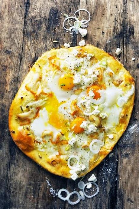 L'aventure pizza continue et si on s'amusait avec la garniture maintenant ??? Pizza petit déjeuner au menu ! L'aventure pizza continue et si on s'amusait avec la garniture maintenant ??? Pizza petit déjeuner au menu !