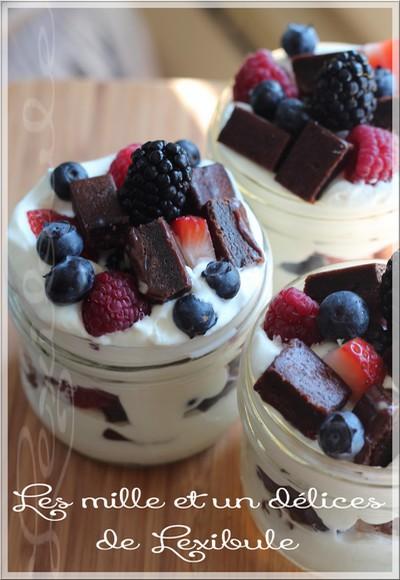 ~Trifle aux baies et au brownie~ ~Trifle aux baies et au brownie~