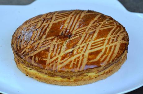 Gâteau basque à la cerise noire