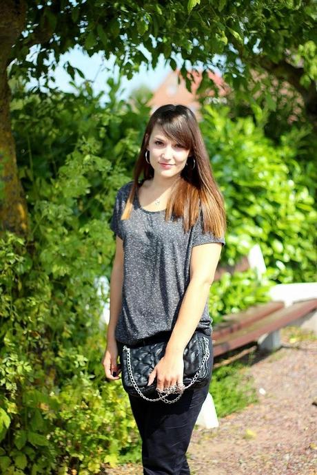 SUMMER SUMMER