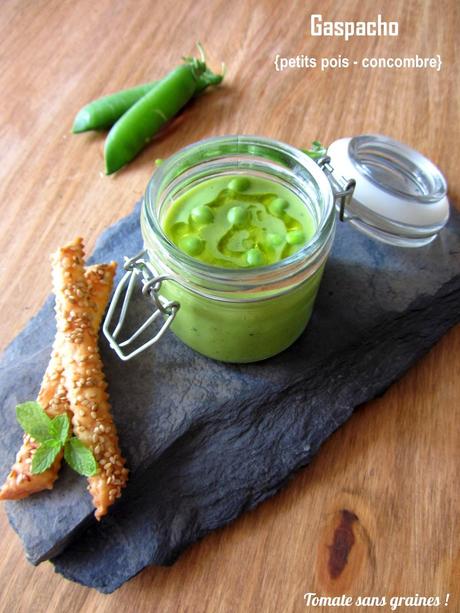Gaspacho de petits pois et concombre et ses mouillettes feuilletées au sésame Gaspacho de petits pois et concombre et ses mouillettes feuilletées au sésame