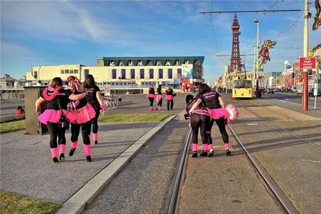 Il photographie les enterrements de vie de jeune fille en Angleterre stags-hens-and-bunnies26