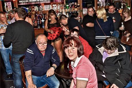 Il photographie les enterrements de vie de jeune fille en Angleterre stags-hens-and-bunnies050