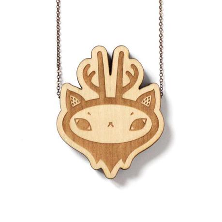 Sycomore - Nouvelle collection http://www.lesfollesmarquises.com/product/pendentif-bois-massif-creatura