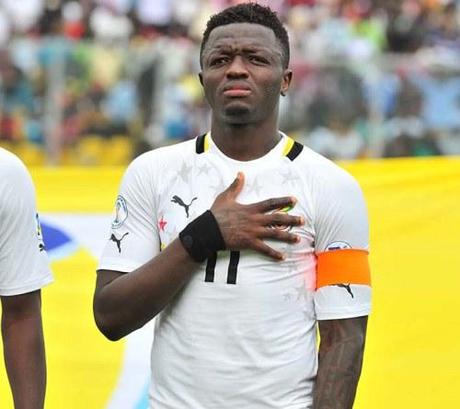 BRESIL 2014. Vidéo: Le Ghanéen Sulley Muntari distribue de l’argent aux Brésiliens défavorisés Sulley Muntari