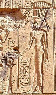 Elle fut exotique, belle, élégante, raffinée, la divine panachée Anouket et le temple d'Ouadi el-Seboua ! (6) en Égypte ancienne ! Elle fut exotique, belle, élégante, raffinée, la divine panachée Anouket et le temple d'Ouadi el-Seboua ! (6) en Égypte ancienne !