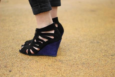 sandales compensées noir/violet Maje