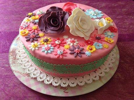 Gâteau l'envolé de fleurs Gâteau l'envolé de fleurs