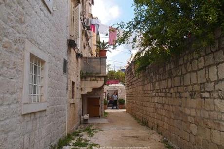 Trogir, la petite cité médiévale et notre ville préférée (voyage en Croatie #6) P6204980_trogir4_gagaone