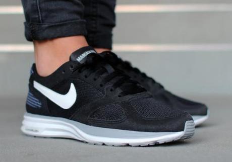 Nike Womens Lunar speed Mariah Black nike-wmns-lunarspeed-mariah-black-grey-white-01-570x400