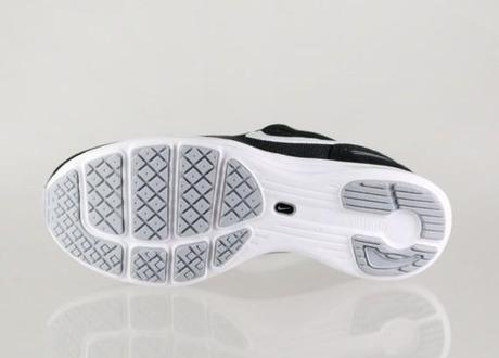 Nike Womens Lunar speed Mariah Black nike-wmns-lunarspeed-mariah-black-grey-white-05-570x409