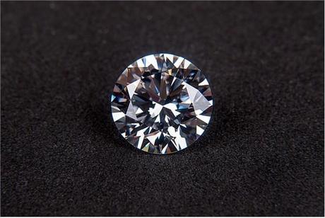 Bague de fiançailles – Trouvez votre diamant ! diamant2
