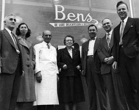 You know @SchwartzsDeli @Reubensmtl and @Lesters_Deli, now discover or rediscover Ben’s at @MuseeMcCord #SouvenirBensMcCord #Montreal #Delicatessen #smokedmeat D. M2008.8.2.1.64