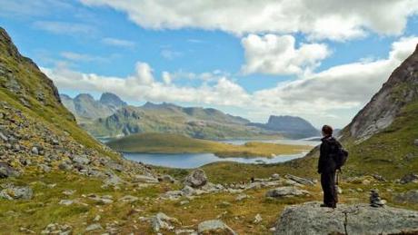 Tomber amoureux des paysages entre terre et eaux des Lofoten, Norvège