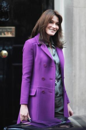 Carla Bruni Sarkozy dans les bacs le 21 juillet Carla Bruni