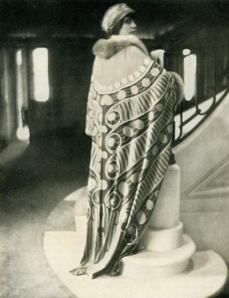 1911: Les premières photos de mode couleurs de l’histoire L’Art-de-la-Robe1911-1