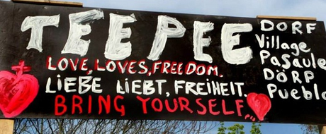 Stand Up au Teepee land Stand Up au Teepee land