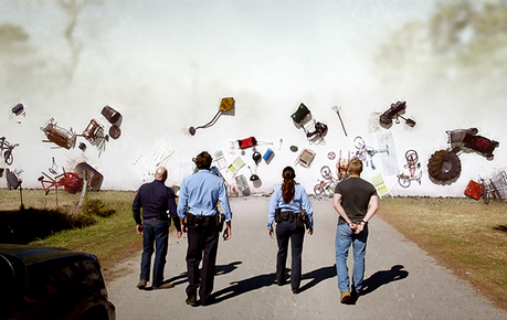 Les critiques // Under the Dome : Saison 2. Episode 1. Heads Will Roll. Les critiques // Under the Dome : Saison 2. Episode 1. Heads Will Roll.