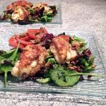 Salade et croûtons au reblochon pané Salade et croûtons au reblochon pané