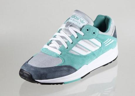 Adidas Tech Super Fade Ocean pour Femme adidas-WMNS-Tech-Super-Fade-Ocean-Running-White-Fade-Onix-2-560x402
