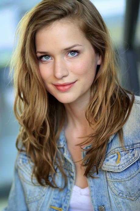 Once Upon Time Anna Kristoff Reine Neiges