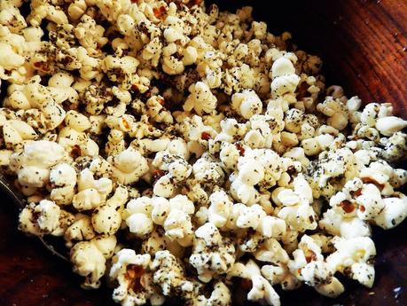 Pop Corn parmesan-tomates séchées et basilic Pop Corn parmesan-tomates séchées et basilic