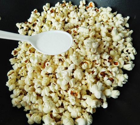 Pop Corn parmesan-tomates séchées et basilic Pop Corn parmesan-tomates séchées et basilic