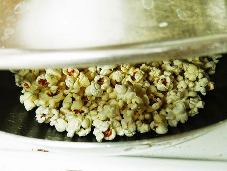 Pop Corn parmesan-tomates séchées et basilic Pop Corn parmesan-tomates séchées et basilic