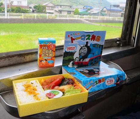 « Thomas le Petit Train » existe réellement au Japon Thomas-le-petit-train-japon03