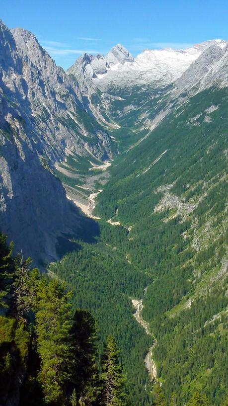Sur les traces de Louis II de Bavière: randonnée alpine d'Elmau à la Schachenhaus. Reportage photographique.