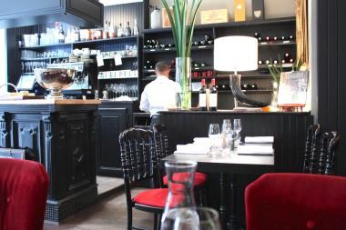 Philippe Excoffier - Salle du restaurant Philippe Excoffier Salle du restaurant 380x253