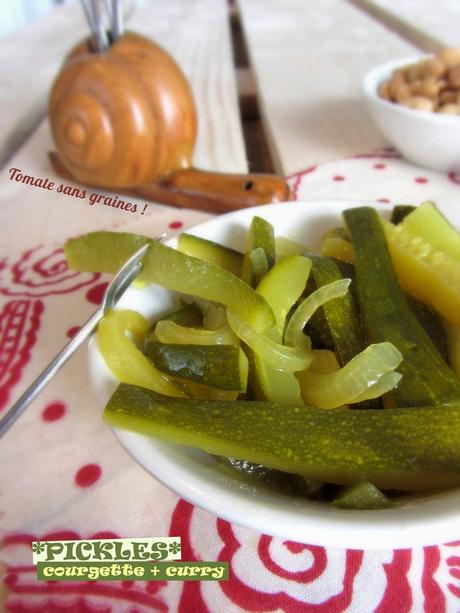 Pickles de courgette au vinaigre et au curry Pickles de courgette au vinaigre et au curry