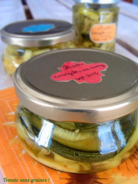 Pickles de courgette au vinaigre et au curry Pickles de courgette au vinaigre et au curry