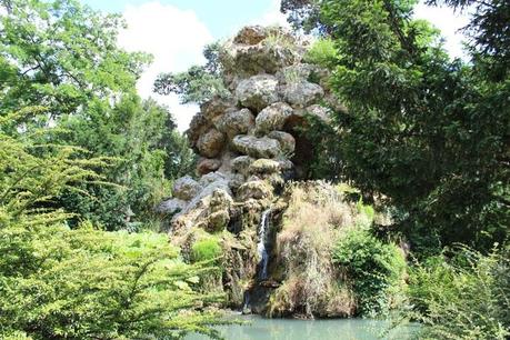 parc de bagatelle,jardin de bagatelle,parc parisien,roseraie de bagatelle,bois de boulogne paris