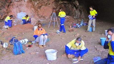 Des fouilles archéologiques dans une grotte australienne révèlent des objets vieux de 45000 ans