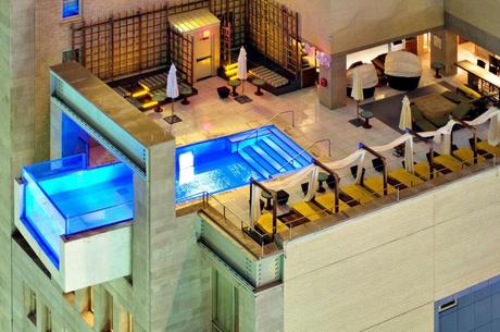 The%20rooftop%20pool%20and%20lounge%20at%20the%20Hotel%20Joule%20in%20Dallas%2C%20Texas