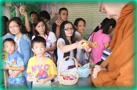 11 et 12 juillet 2014. Udonthani : Asanha Bucha et Khao Pansa (Fêtes religieuses) DSCF8615