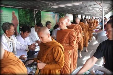 11 et 12 juillet 2014. Udonthani : Asanha Bucha et Khao Pansa (Fêtes religieuses) DSCF8613