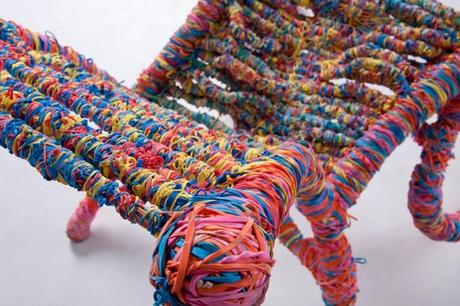 65 000 ÉLASTIQUES = 1 CHAISE PAR PRESTON MOELLER 65 000 ÉLASTIQUES = 1 CHAISE PAR PRESTON MOELLER