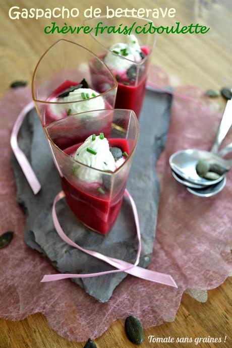 Gaspacho de betterave, chantilly au chèvre frais et à la ciboulette Gaspacho de betterave, chantilly au chèvre frais et à la ciboulette