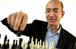 Jeff Bezos, un stratège aux échecs  
