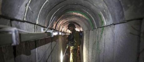 Soldat de Tsahal dans un tunnel à Gaza