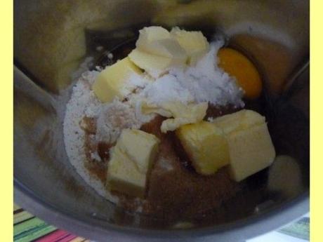 Cookies aux pralins et pépites de chocolat. Cliquer sur les flèches