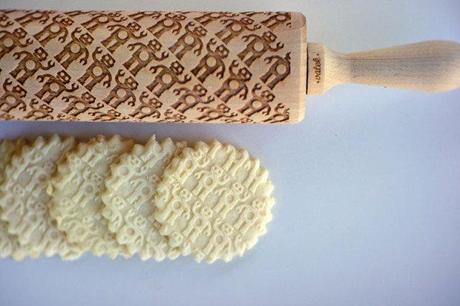 La pâtisserie au laser custom-engraved-rolling-pins-by-zuzia-kozerska-13